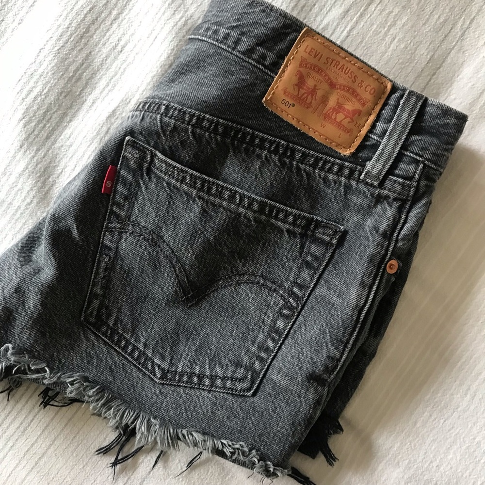 501 Levi Cutoffs